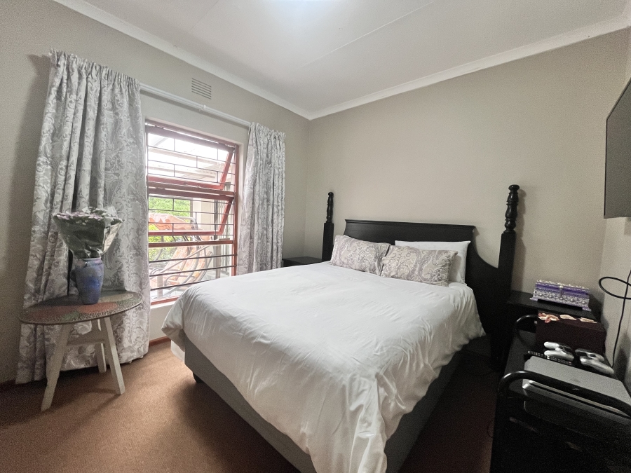 4 Bedroom Property for Sale in Dana Bay Western Cape